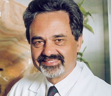 Univ.-Prof. Heinz Pflueger, MD